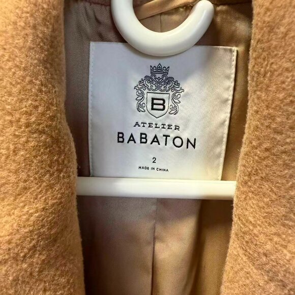 Aritzia The Slouch Camel Wool Coat — Original Blend / Gently Worn / Size 2 - Picture 4 of 6